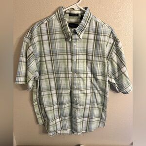 Large short sleeve VanHeusen button down